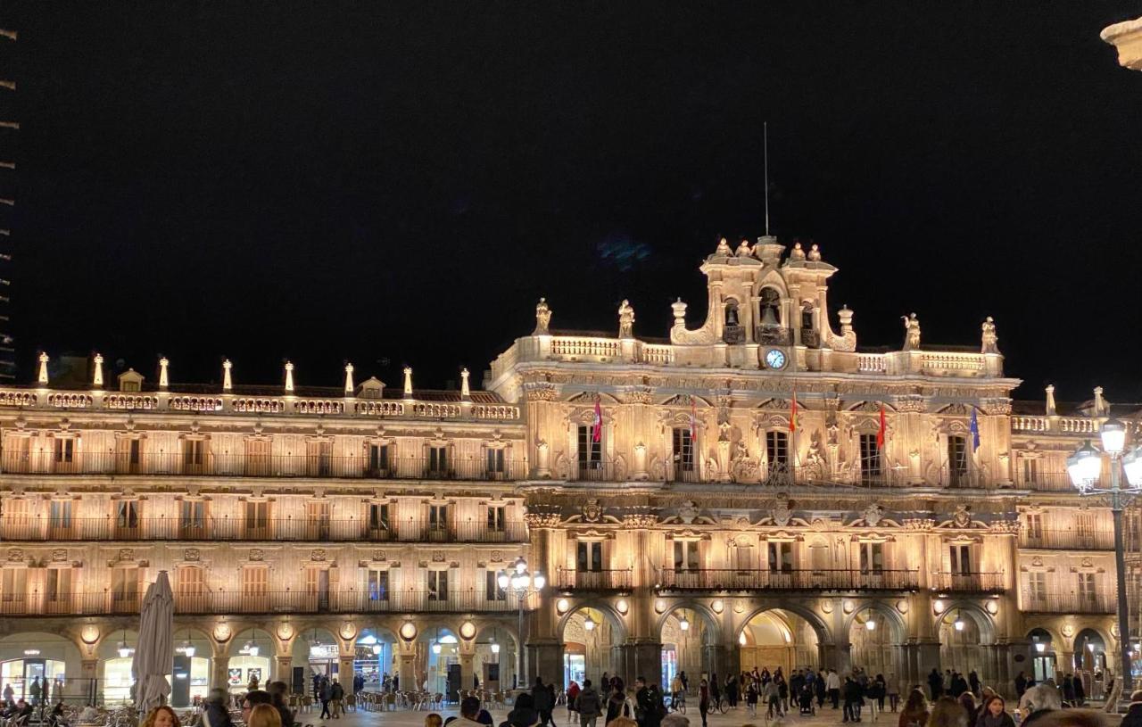 Apartamento Plaza Mayor Salamanca Con 2 Balcones A La Misma Plaza Mayor Bagian luar foto